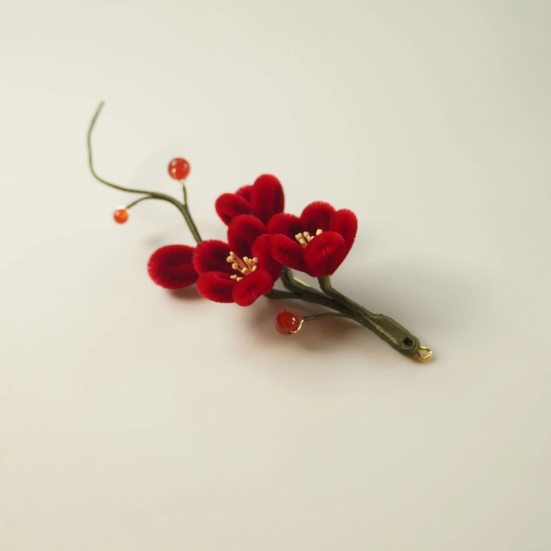 红梅胸针绒花非遗绿檀发簪南京绒花