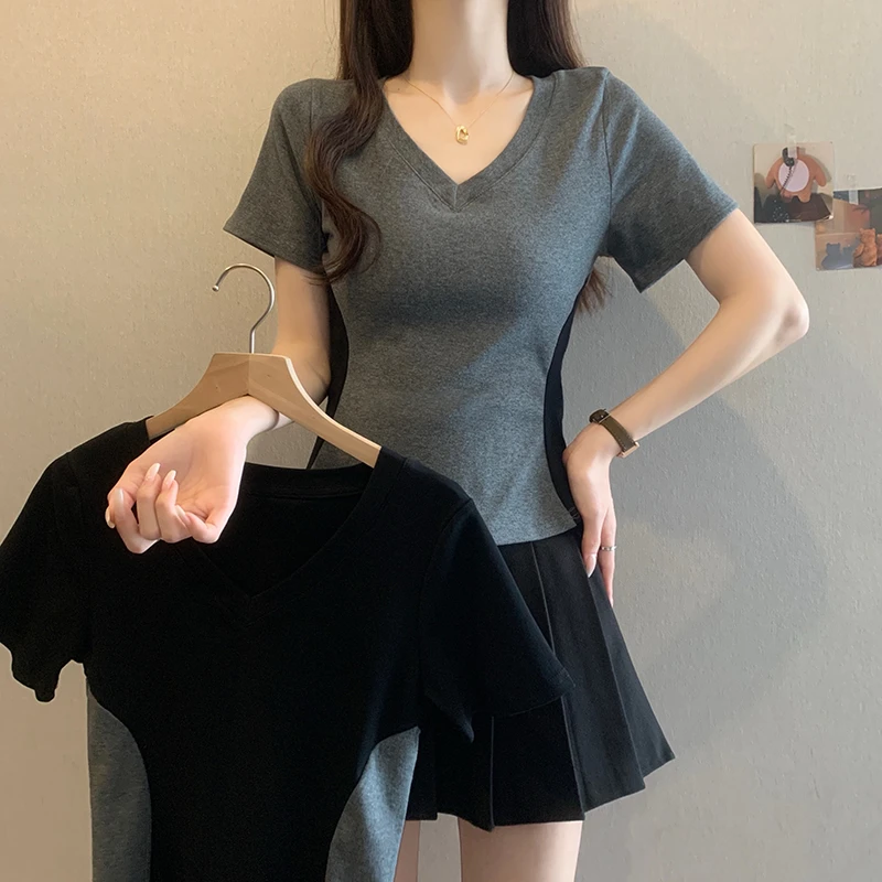 胖MM大码夏季新款正肩V领撞色T恤女修身显瘦设计感小众百搭上衣