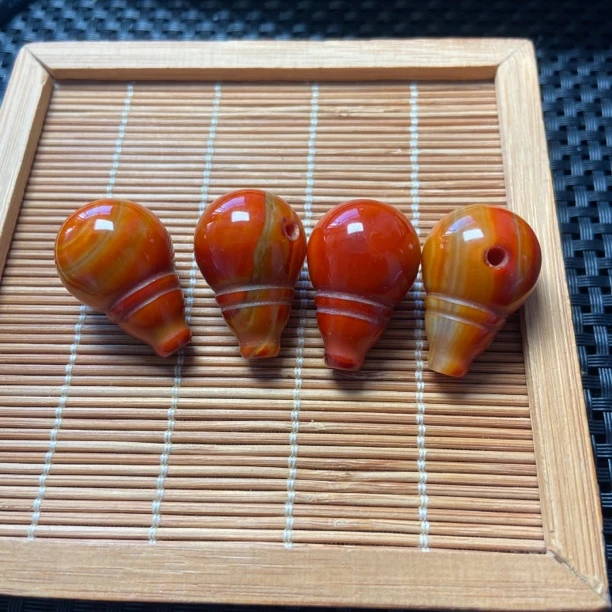 缠丝玛瑙一体三通尺寸约18×27mm下单随机发