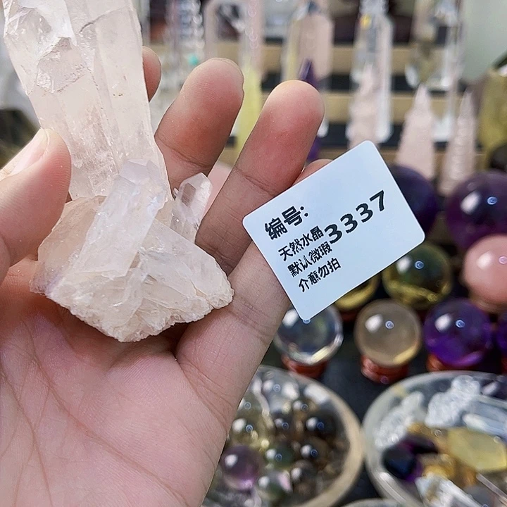 未镶嵌颈饰水晶晶簇