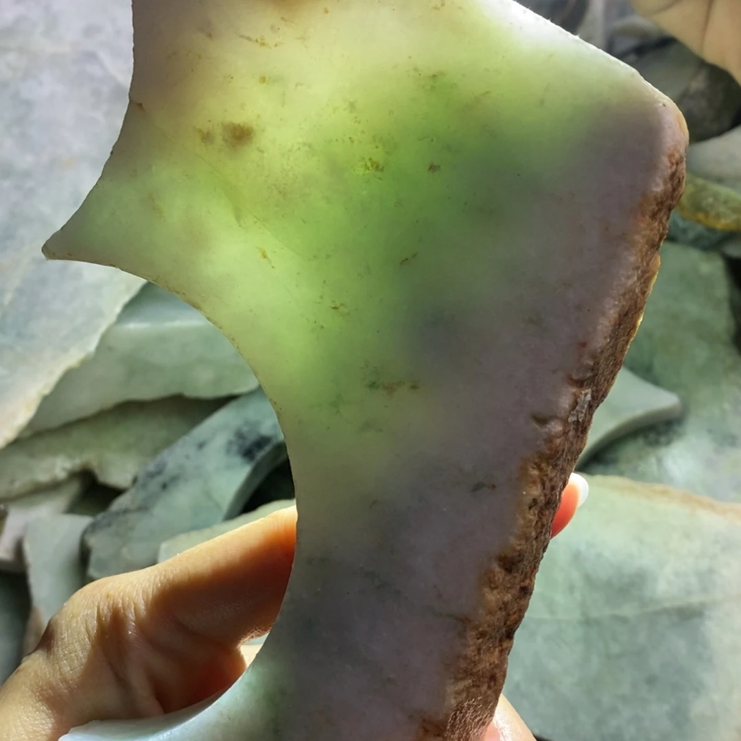 颈饰未镶嵌翡翠天然