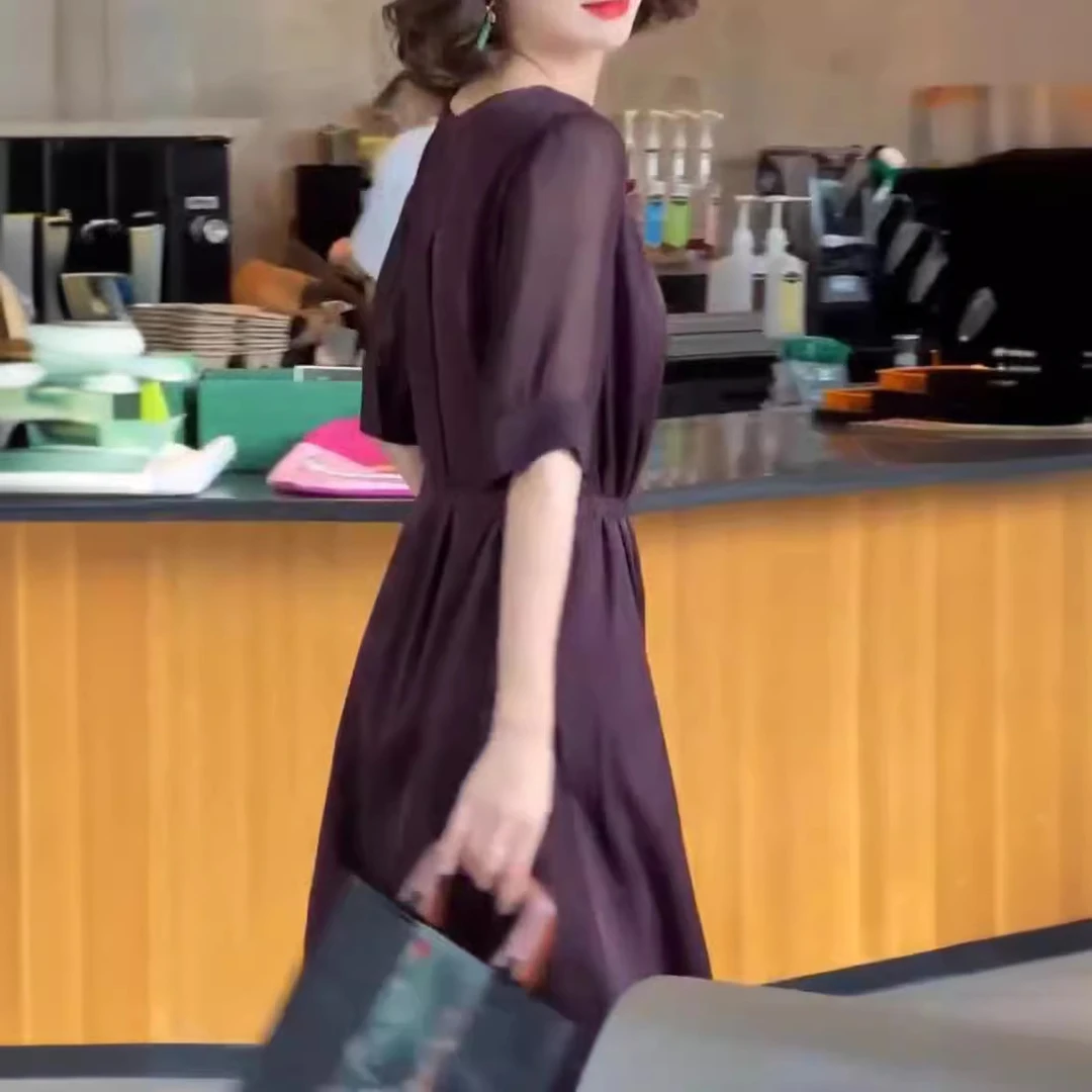 24525大爱美依缘新款高级紫色显白连衣裙时尚收腰显瘦女款连衣裙