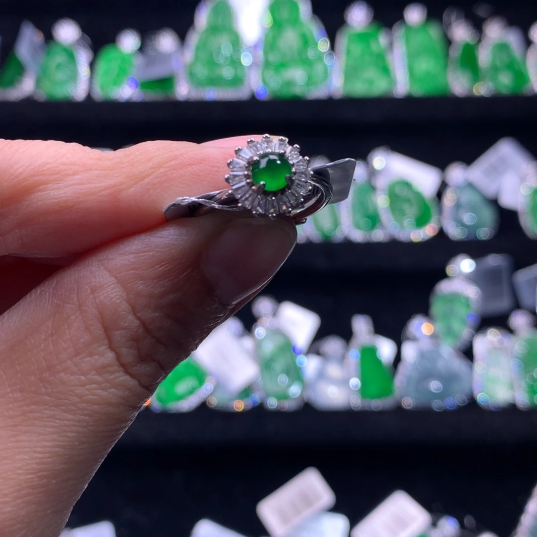 【闪购商品】银S925镶嵌戒指翡翠