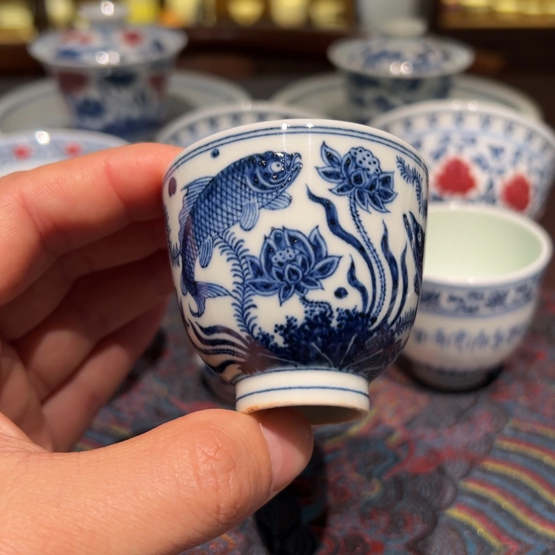 陶精品青花鱼藻纹铃铛杯口径约5.5厘米
