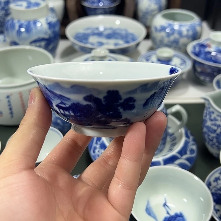 微瑕柴窑内外画山水茶碗