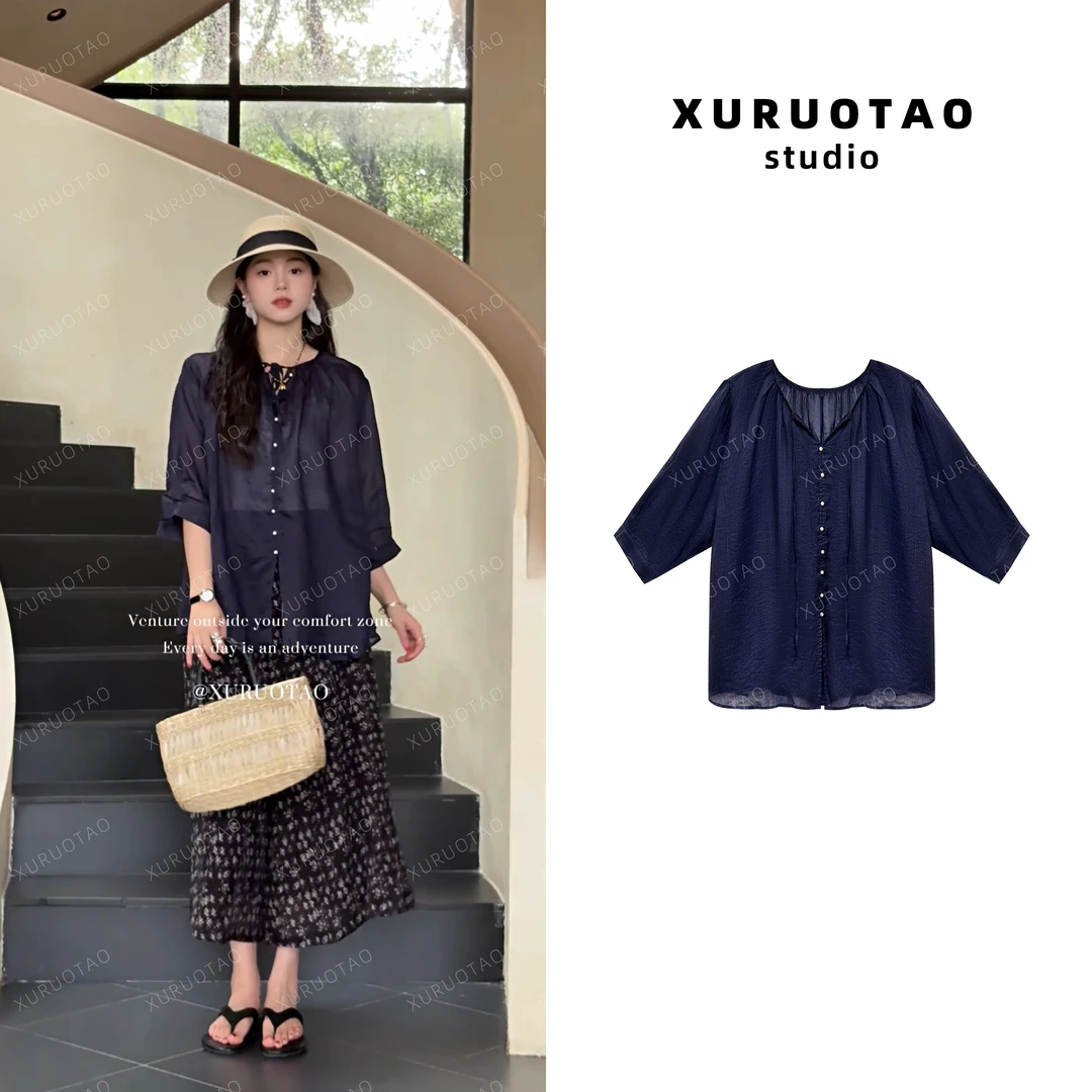 XURUOTAO 【藏蓝情节】100苎麻珍珠扣v领设计藏蓝色上衣 T5325