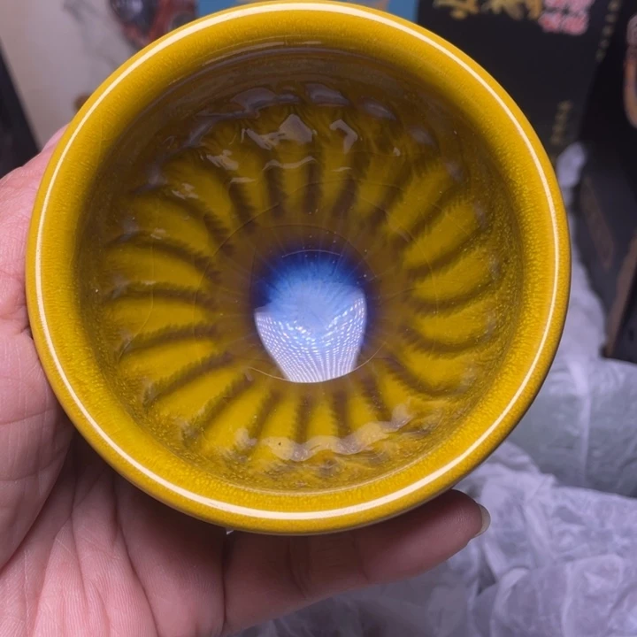 茶盏我想我是不会原谅