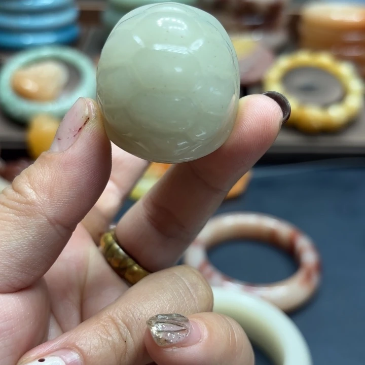 石英岩玉合金颈饰