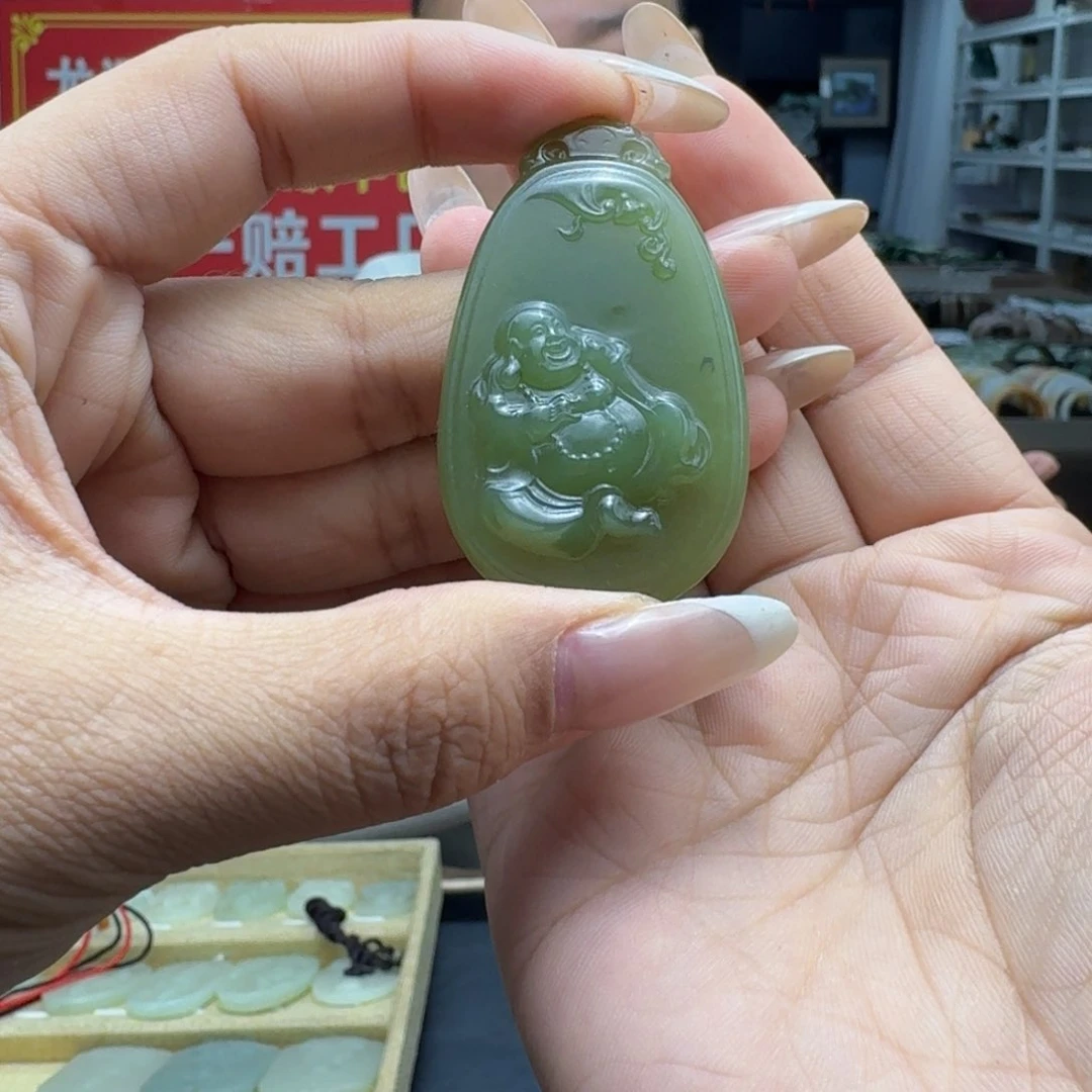 颈饰未镶嵌和田玉