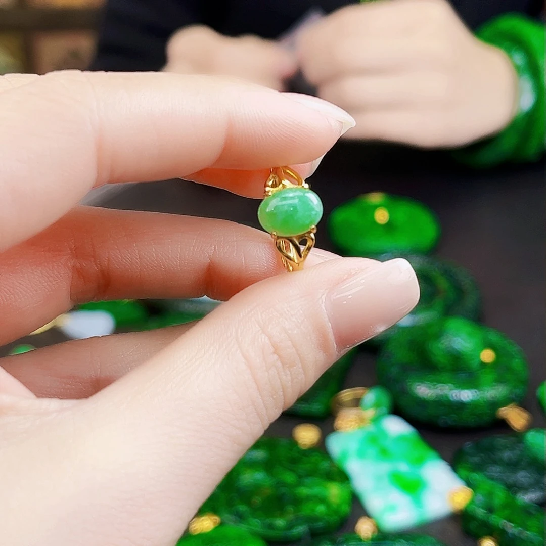 颈饰银S925镶嵌翡翠多样性