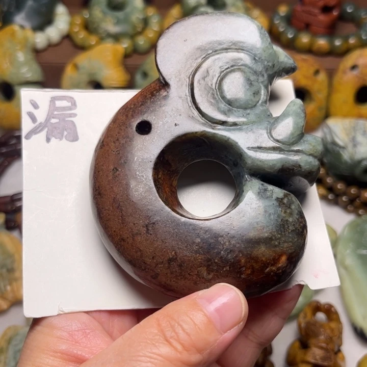 岫岩河磨玉（透闪石质玉）未镶嵌珠宝奇石