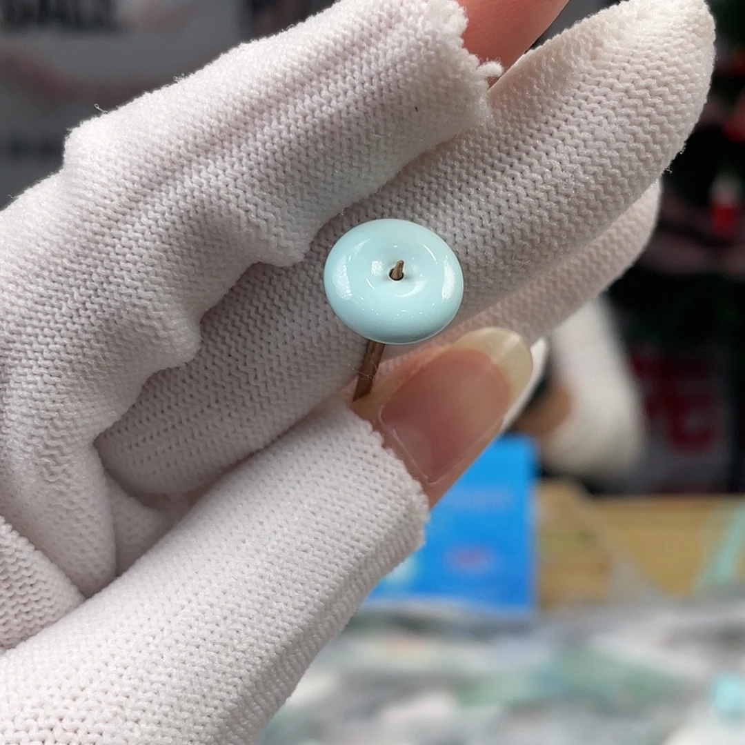 绿松石未镶嵌挂件