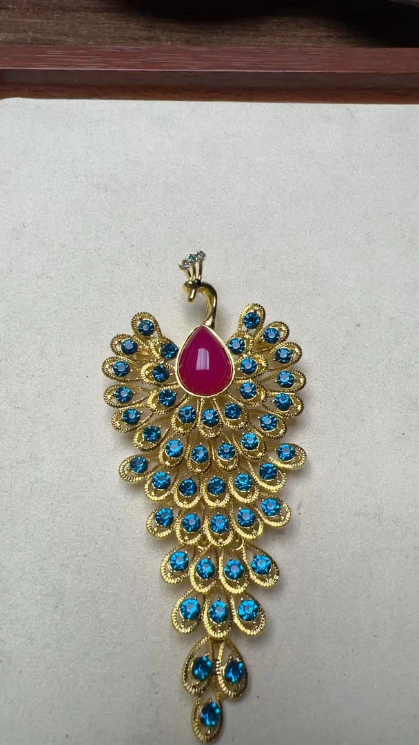 A044缅甸老坑料胸针吊坠两用款