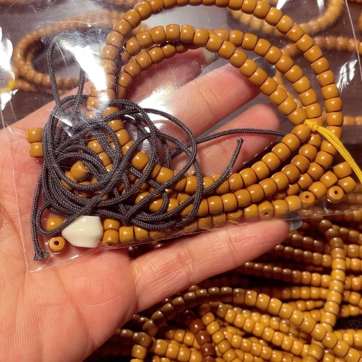 妞****曲橄榄核尖精品