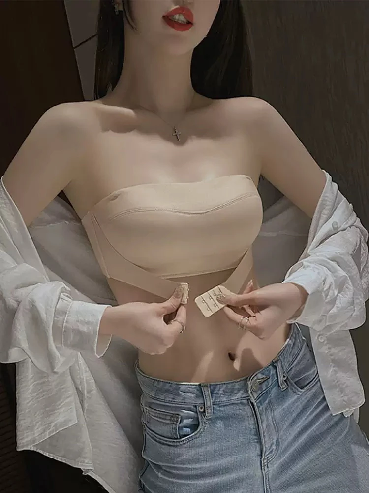 【现货】小胸加厚无肩带全包内衣女防滑聚拢裹抹胸文胸罩