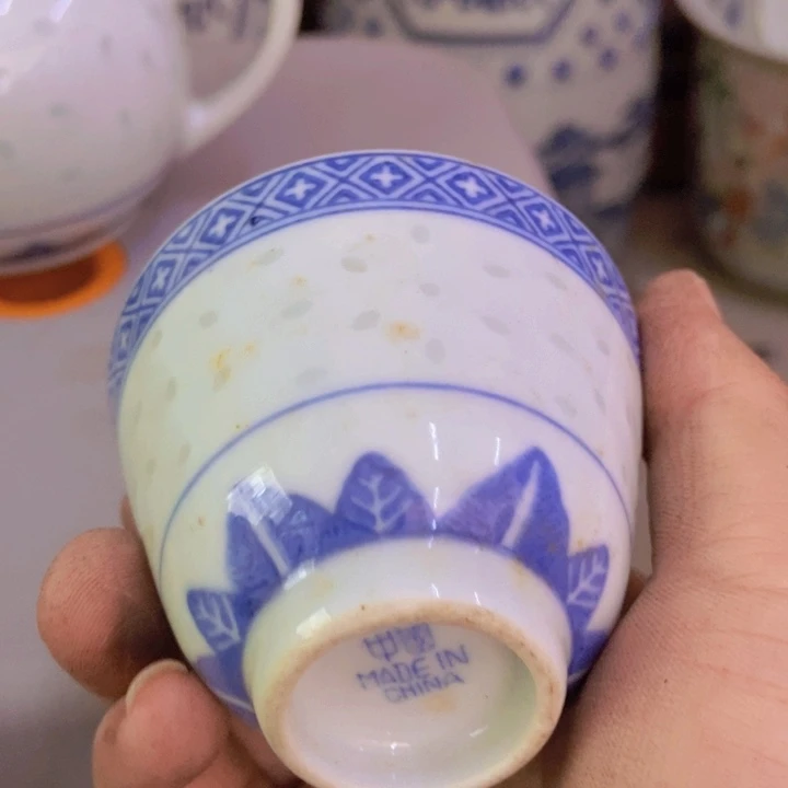 摆件景德镇青花玲珑杯子