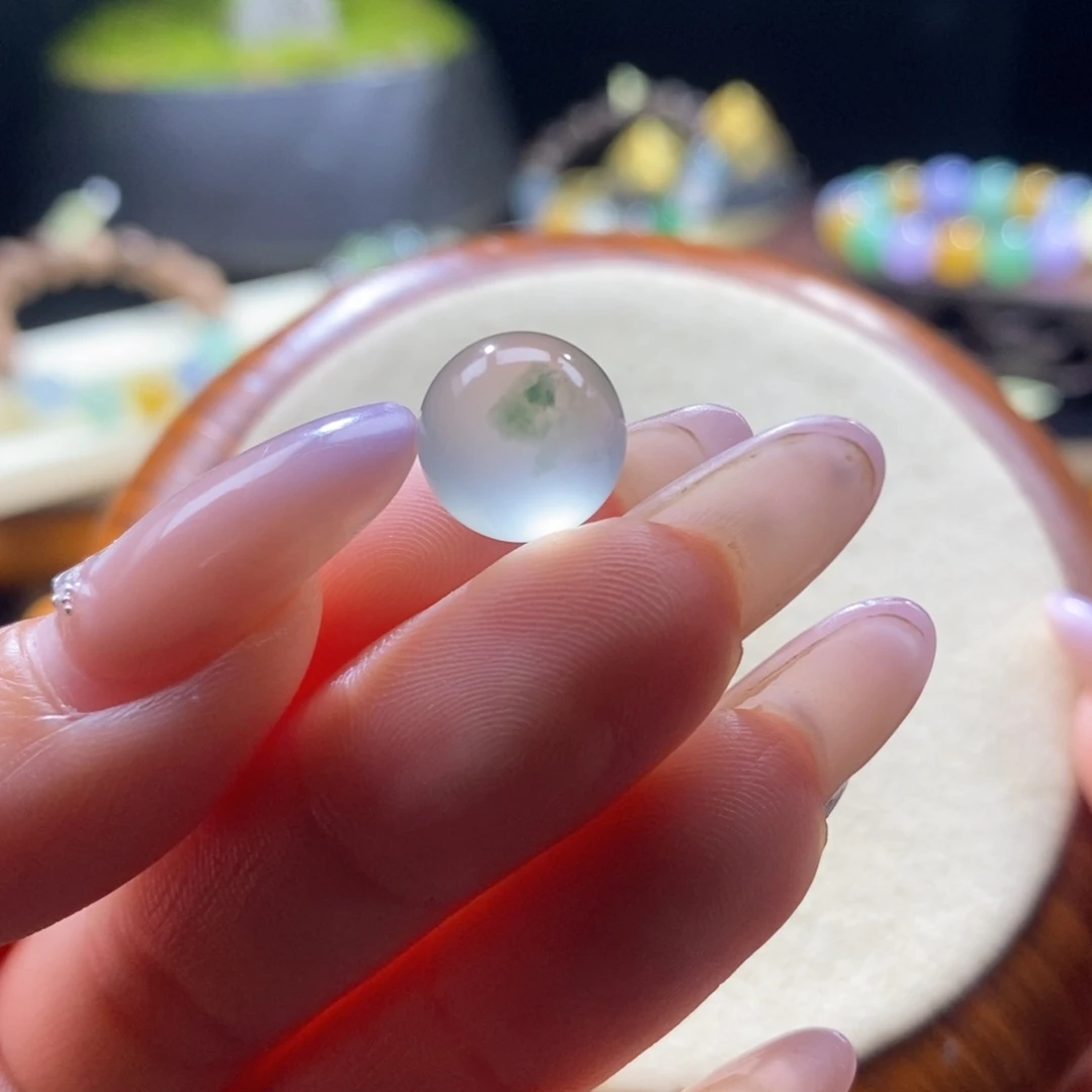 翡翠未镶嵌颈饰翡翠玻璃飘绿珠