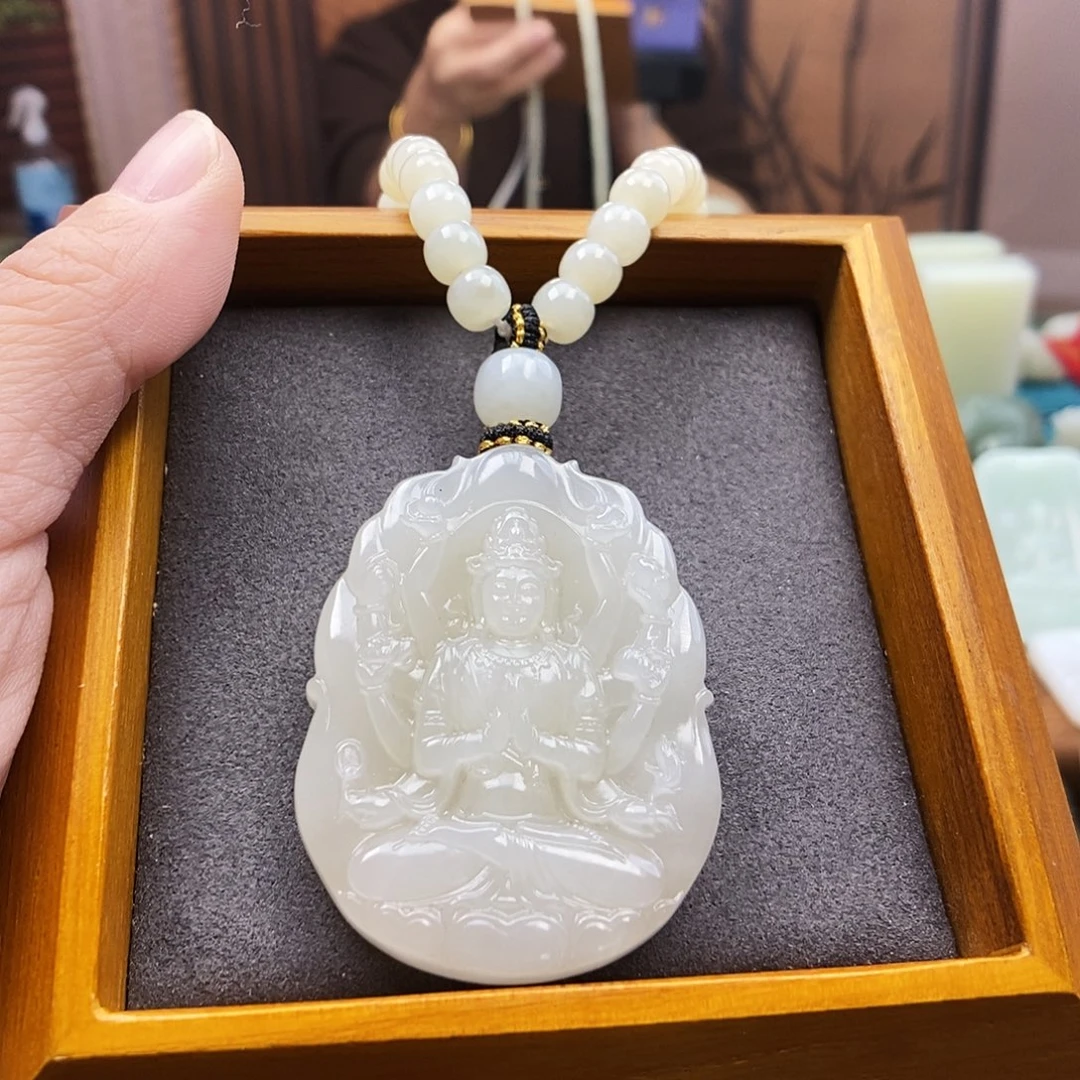 颈饰未镶嵌和田玉