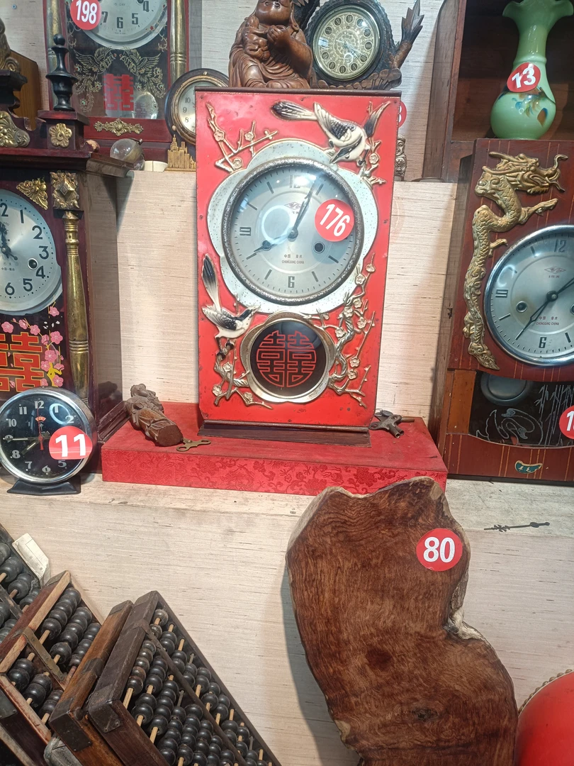 民俗座钟，重庆龙牌，176