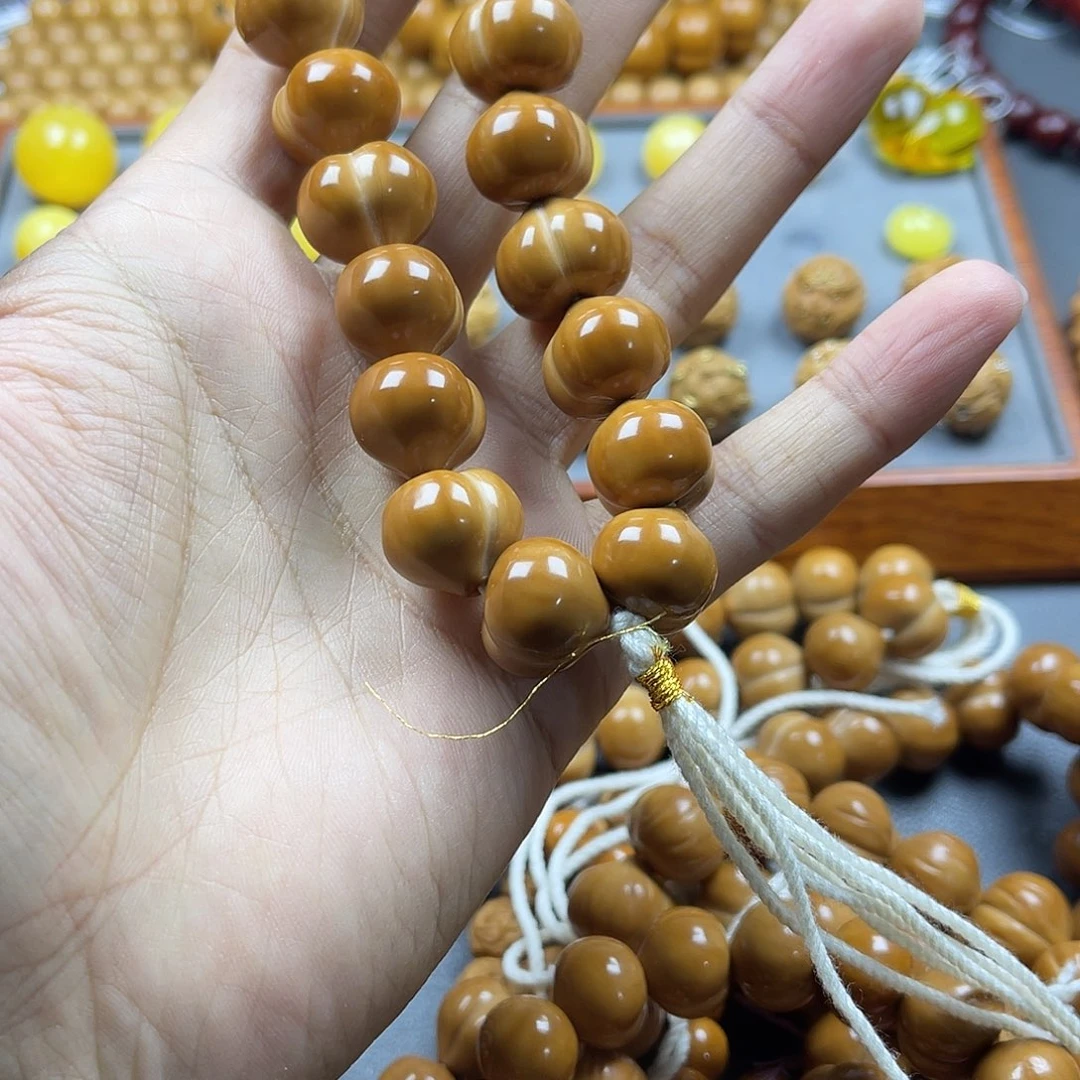 V***动猴头核桃手串屁桃