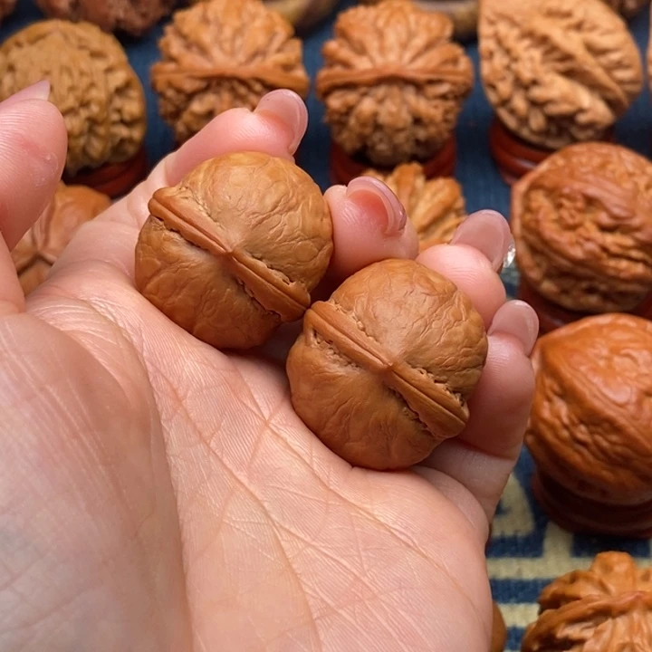 把件文玩核桃包****萧精品手捻