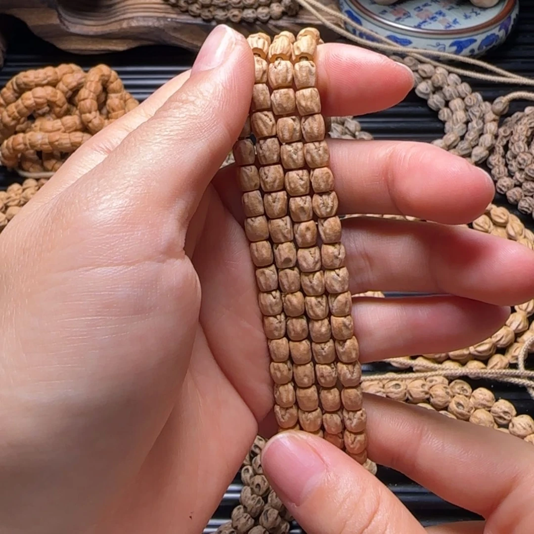 【闪购商品】吊坠柏香籽/百香籽我****里