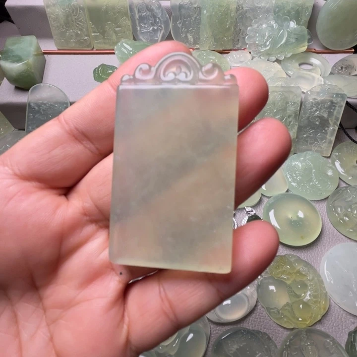 岫玉未镶嵌吊坠(不含链)