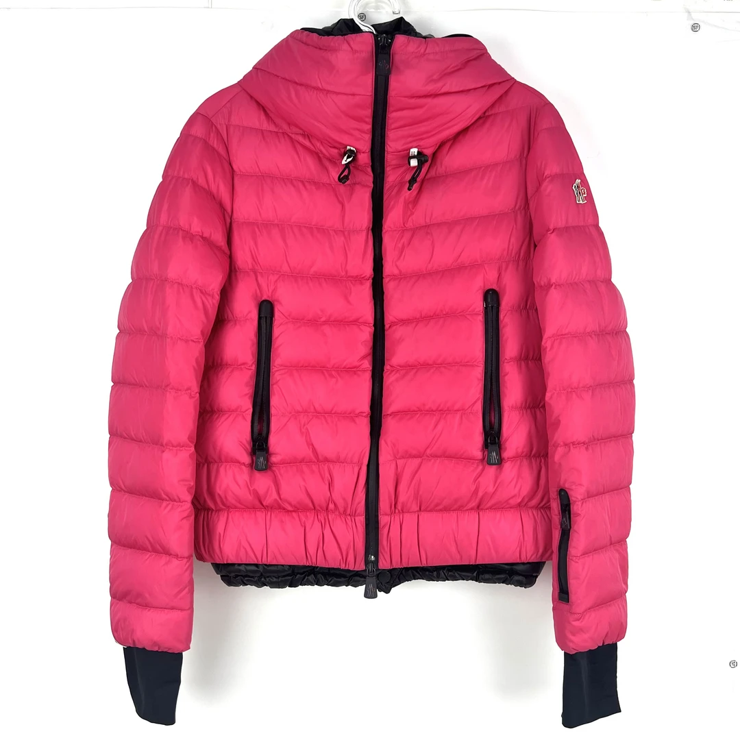 99新 MONCLER 1码 蒙口moncler 粉色羽绒滑雪服 99新 sz0240