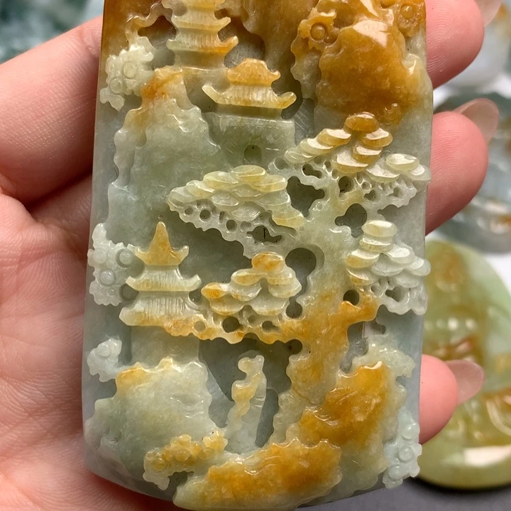 翡翠未镶嵌颈饰翡翠