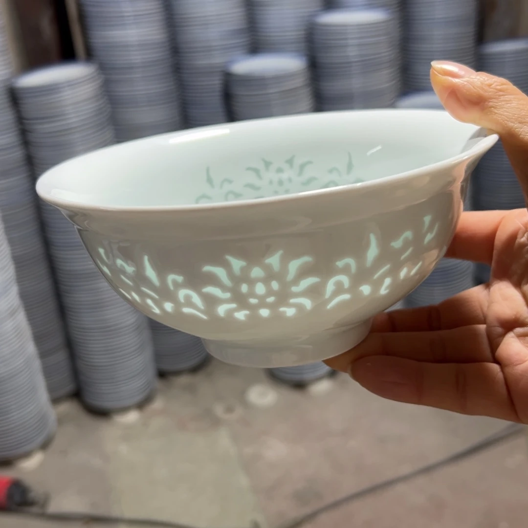 碗隐青釉6寸雕刻牡丹面碗