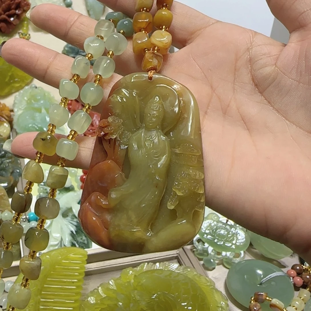 未镶嵌蛇纹石玉吊坠