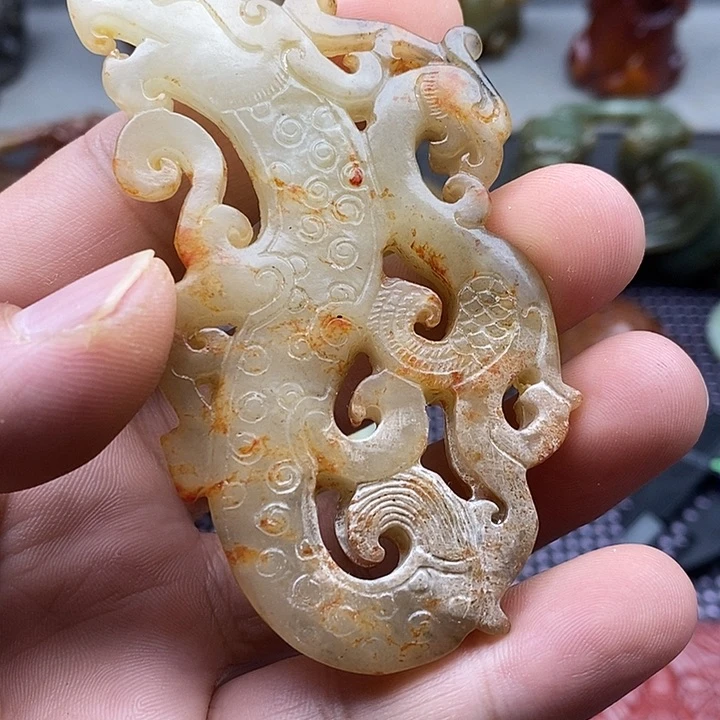 未镶嵌蛇纹石玉颈饰