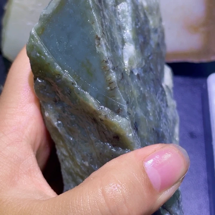 和田玉未镶嵌珠宝半成品