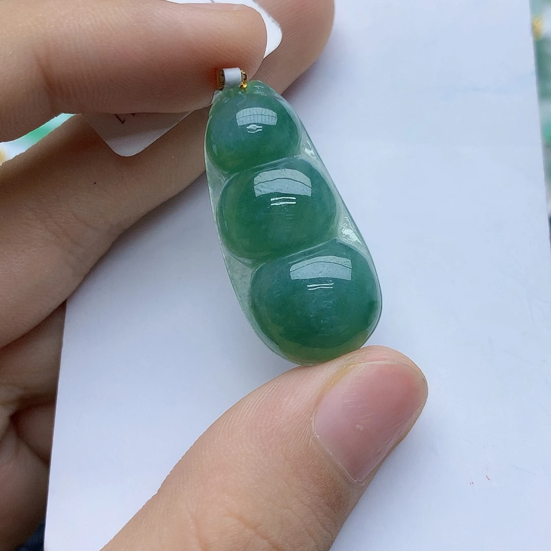 翡翠18K金镶嵌颈饰翡翠