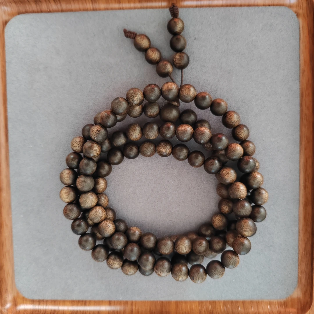 XGM003老挝超级沉香108颗手串(多样性发货）