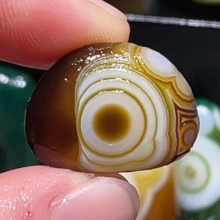 玛瑙/玉髓未镶嵌珠宝奇石