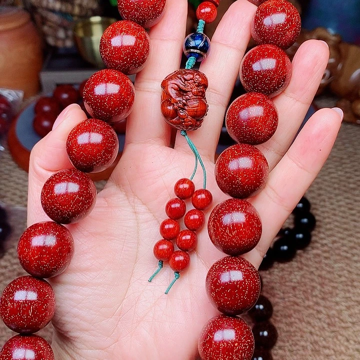 檀香紫檀（小叶紫檀）桃2.0手持红