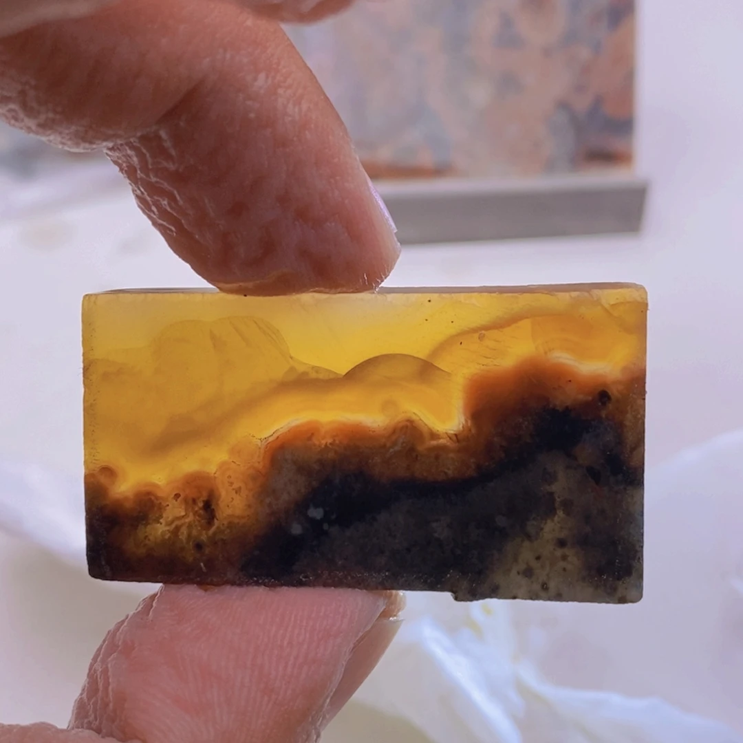 白***山玛瑙/玉髓吊坠(不含链)未镶嵌微瑕