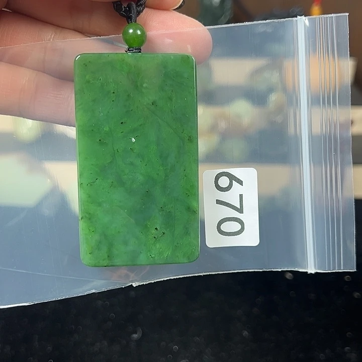 爱***奇和田玉（碧玉）未镶嵌颈饰