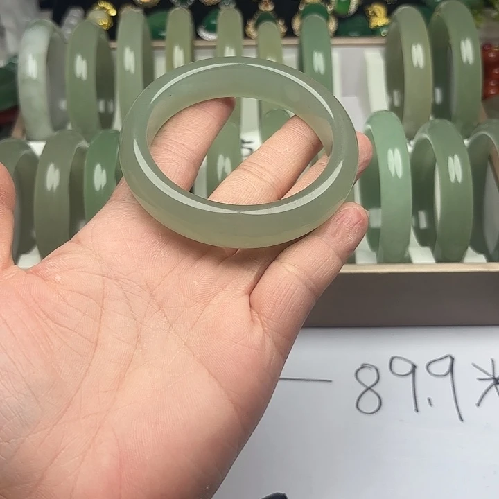 东陵石未镶嵌手镯