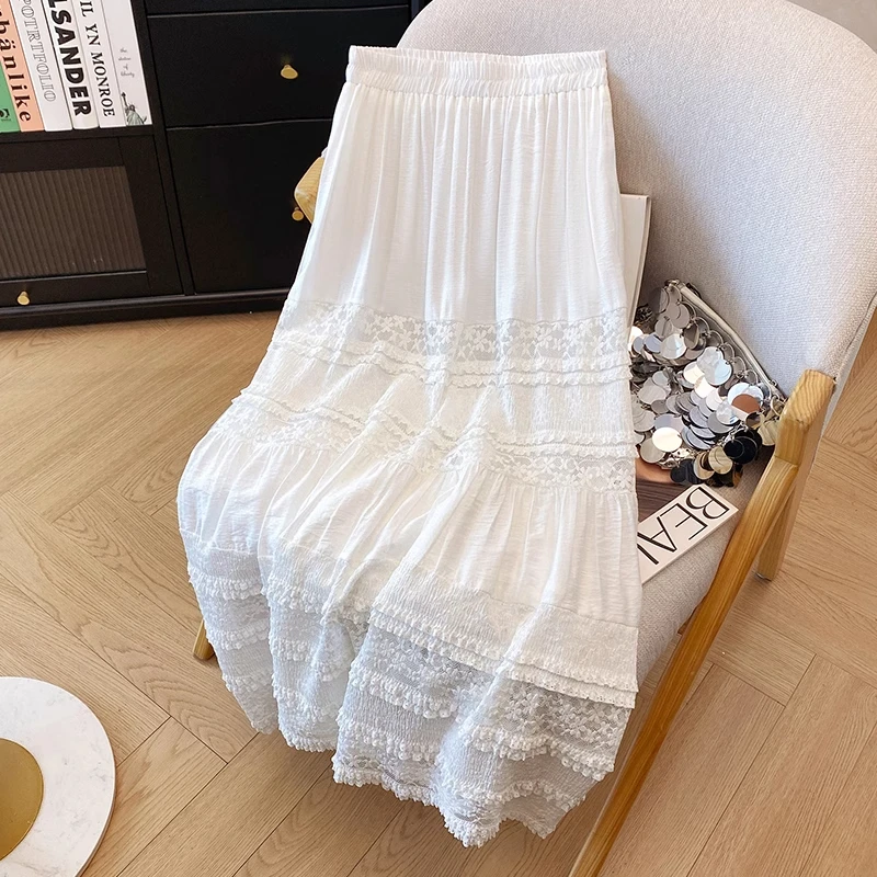 拉夏贝尔高级感法式半身裙女春秋2025年新款显瘦蕾丝白色大摆伞裙