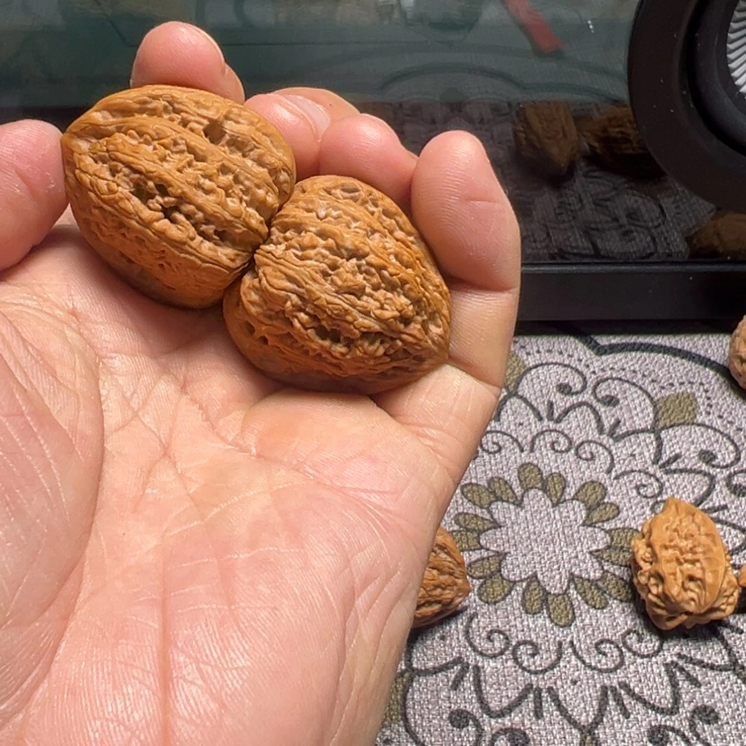 莓***汽龙脊菩提吊坠密纹