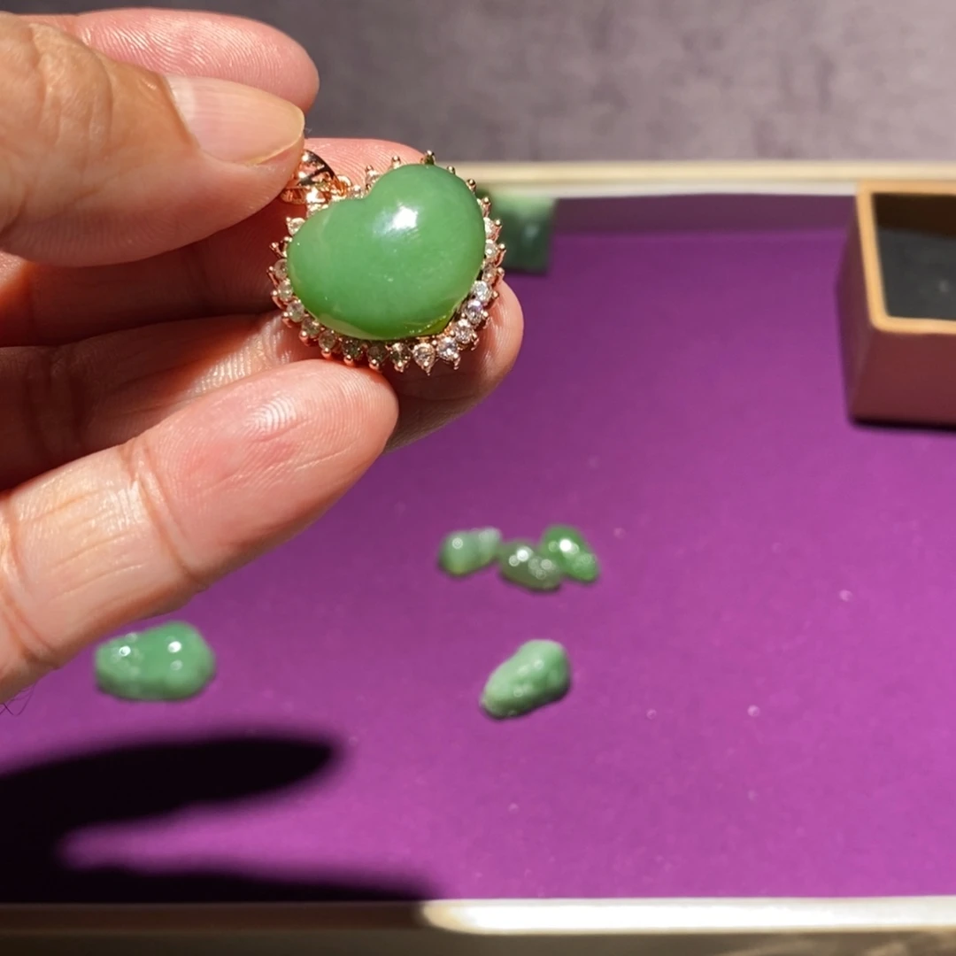 和田玉（碧玉）未镶嵌颈饰