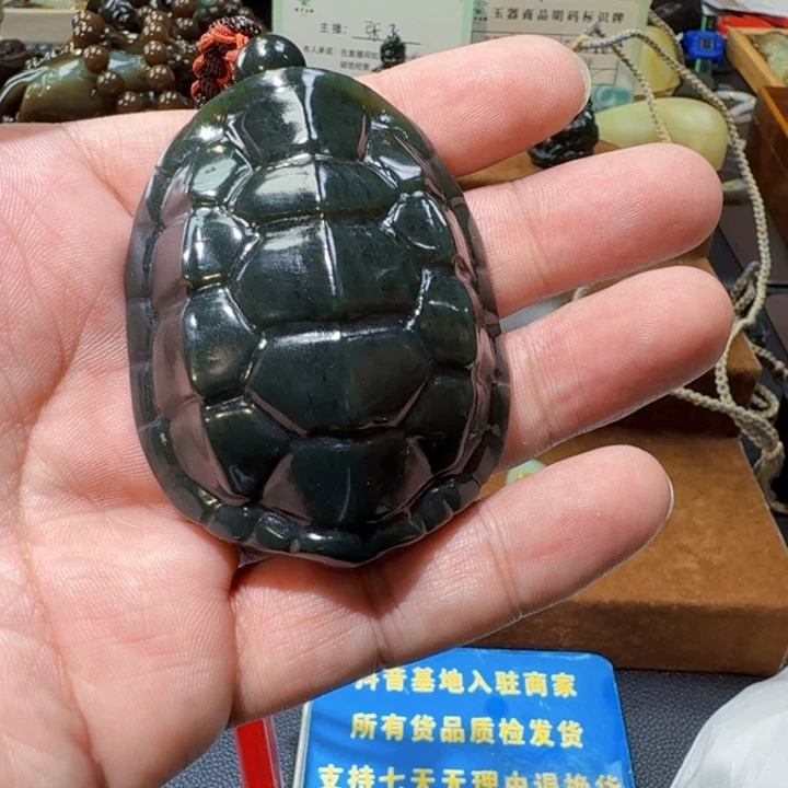 未镶嵌和田玉把件