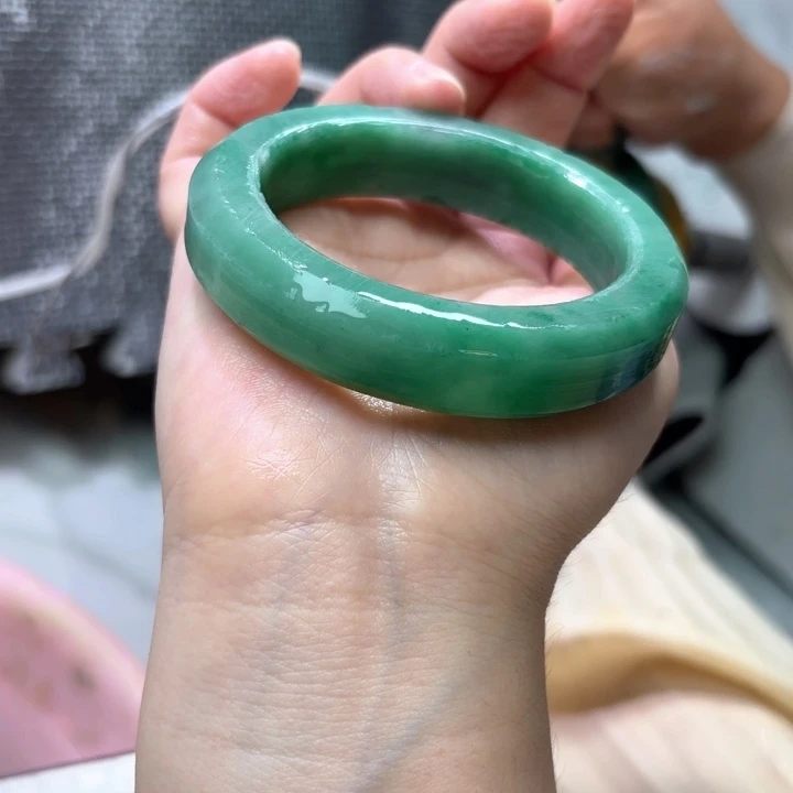 石英质玉手镯未镶嵌妮*儿定制