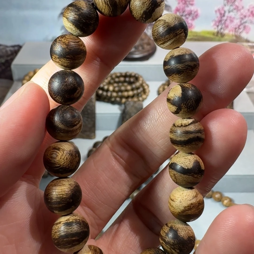 沉香碎屑沉香达拉干1.0九五沉10.3克