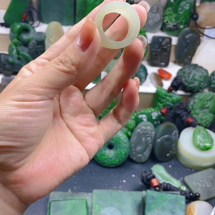 未镶嵌和田玉珠宝半成品