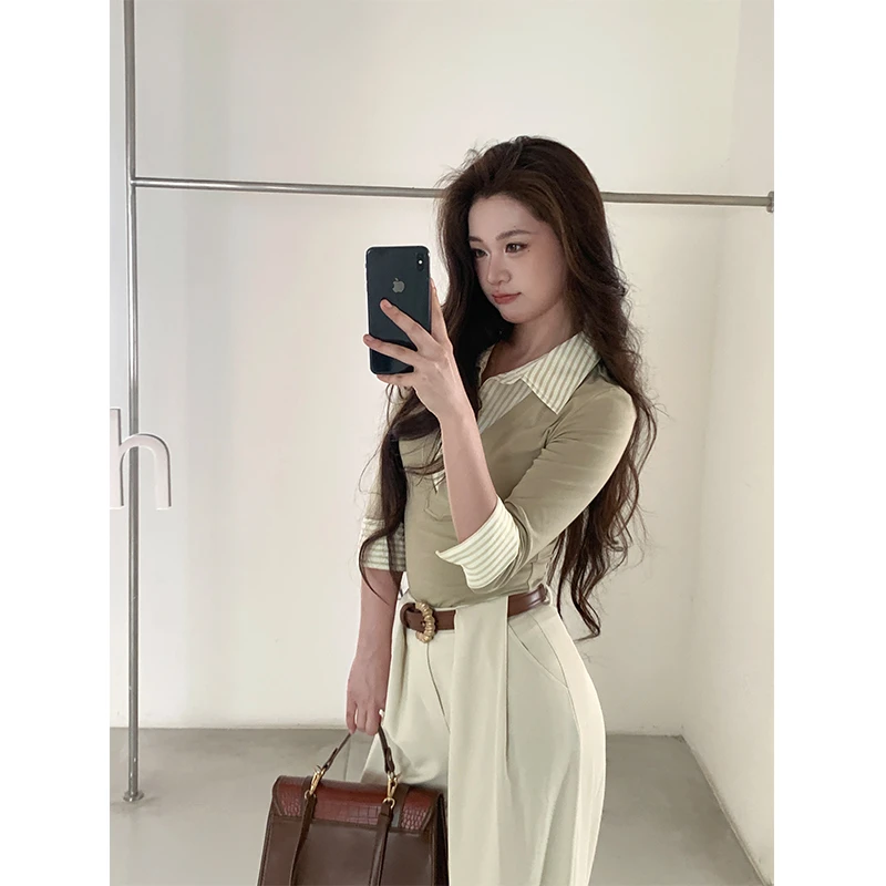 六指导 知性雅韵 气质通勤假两件拼接衬衫领弹力显瘦针织衫女秋季