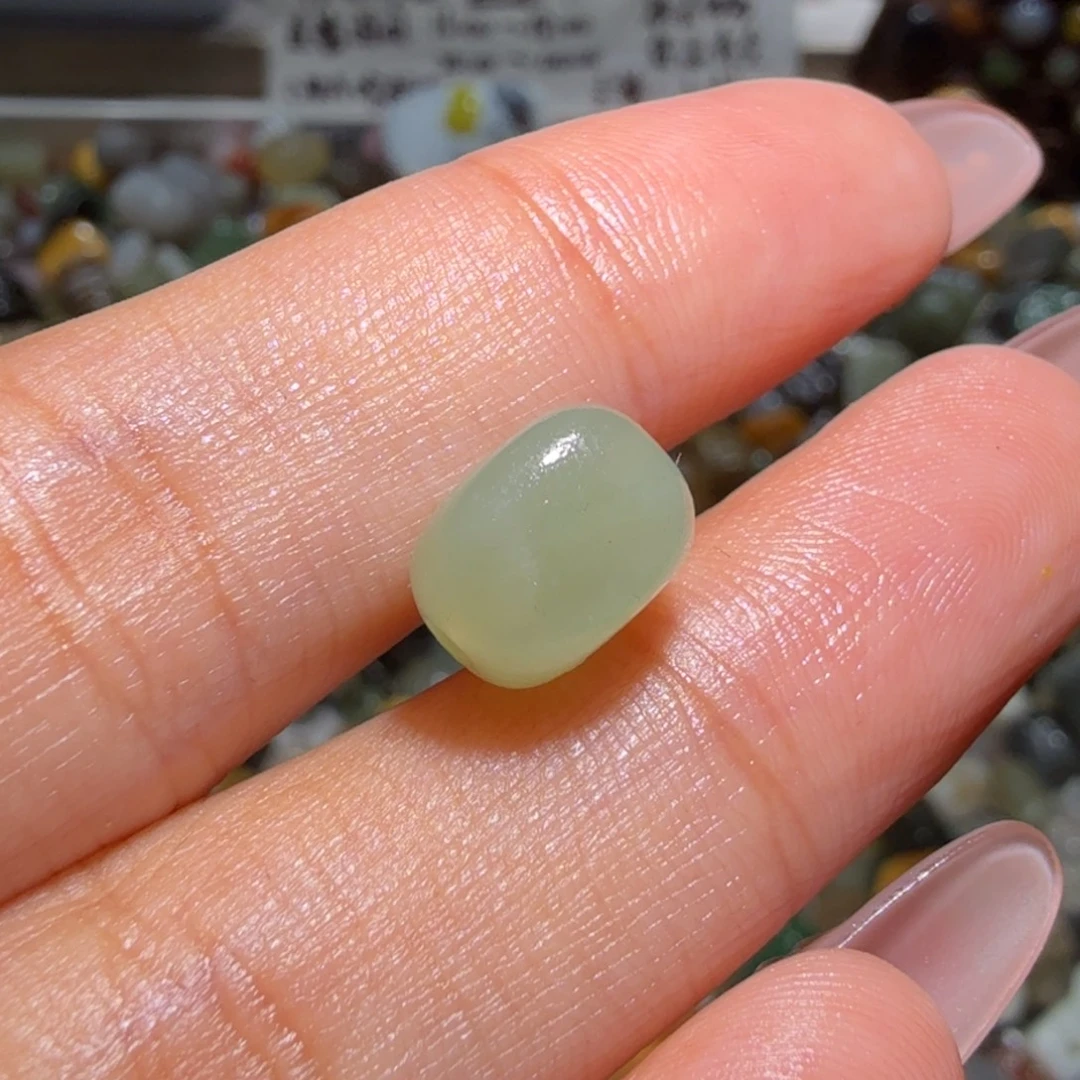 和田玉未镶嵌珠宝半成品