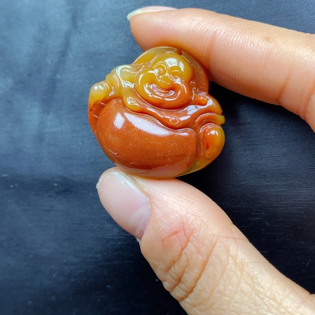 石英质玉（黄龙玉）颈饰未镶嵌